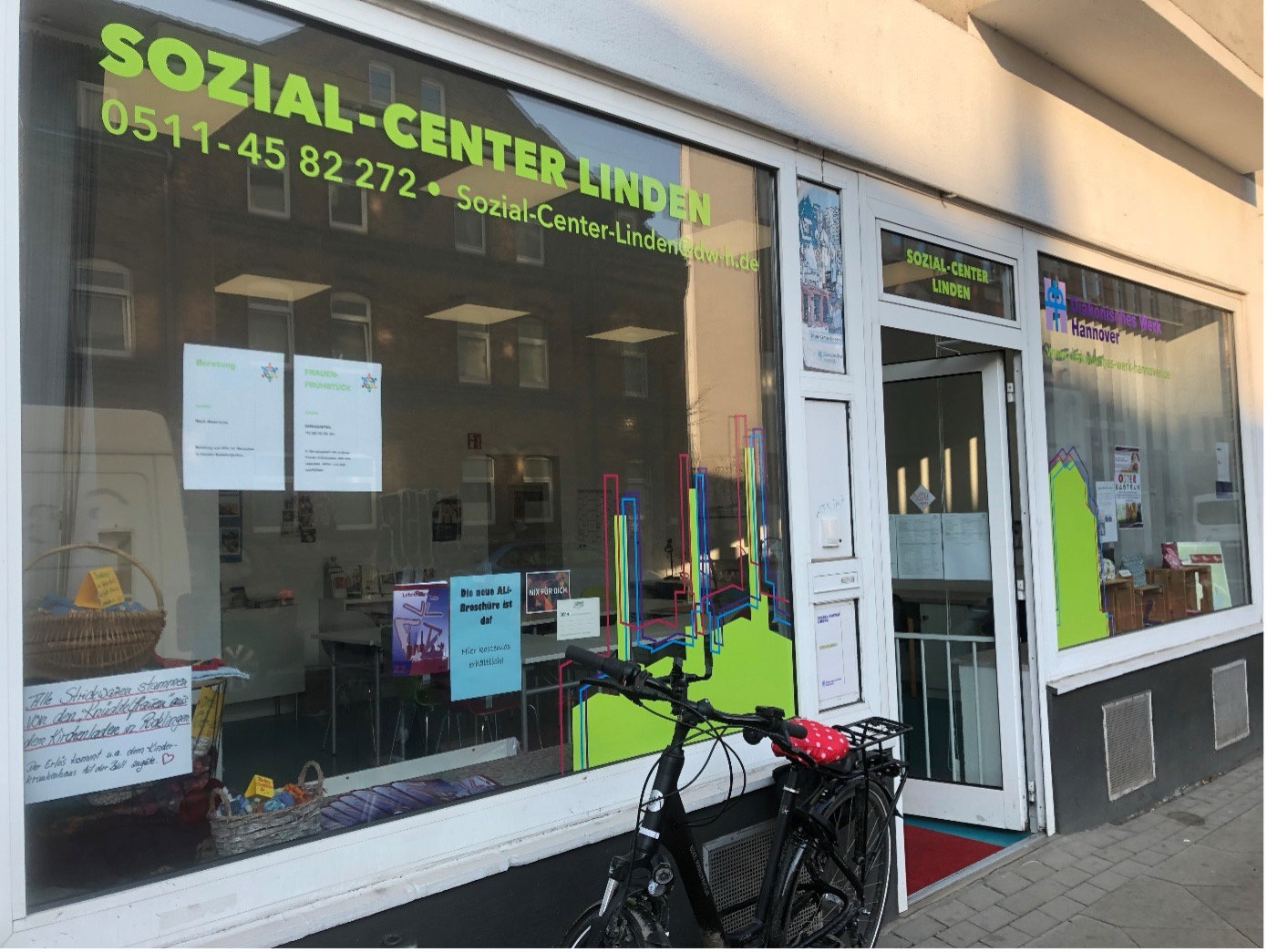 Bild vom Eingang des Social-Center-Linden